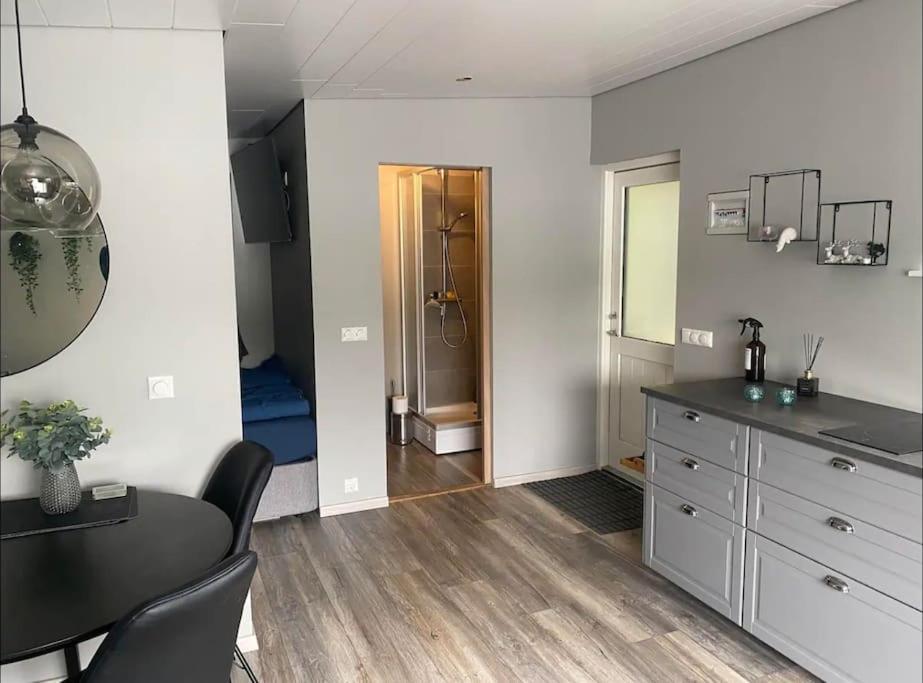 Cosy Lakeview Cabin 45 Minutes From Reykjavik Mosfellsbaer Exterior photo